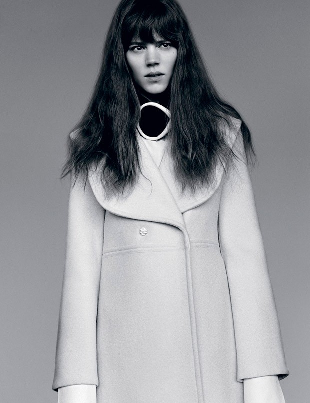 Freja-Beha-iD-Magazine-Alasdair-McLellan-04-620x806.jpg