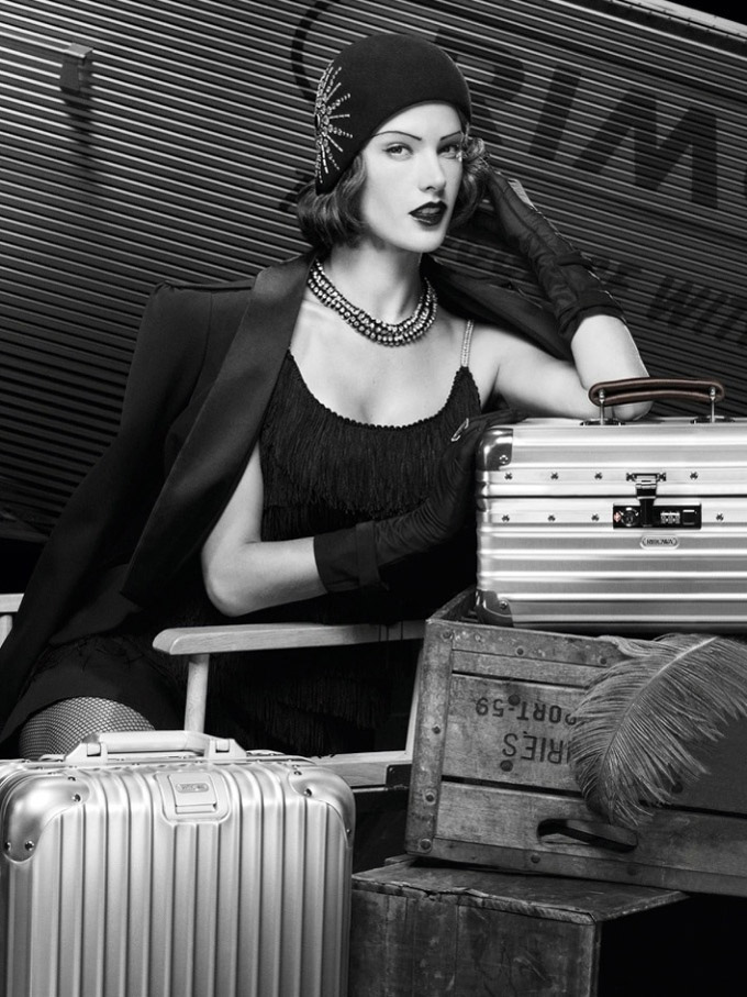 Alessa-Ambrosio-Rimowa-Luggage-Ad-Campaign1-800x1444.jpg