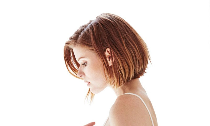 Kate-Mara-Topless-2015-Esquire-Magazine04-800x480.jpg