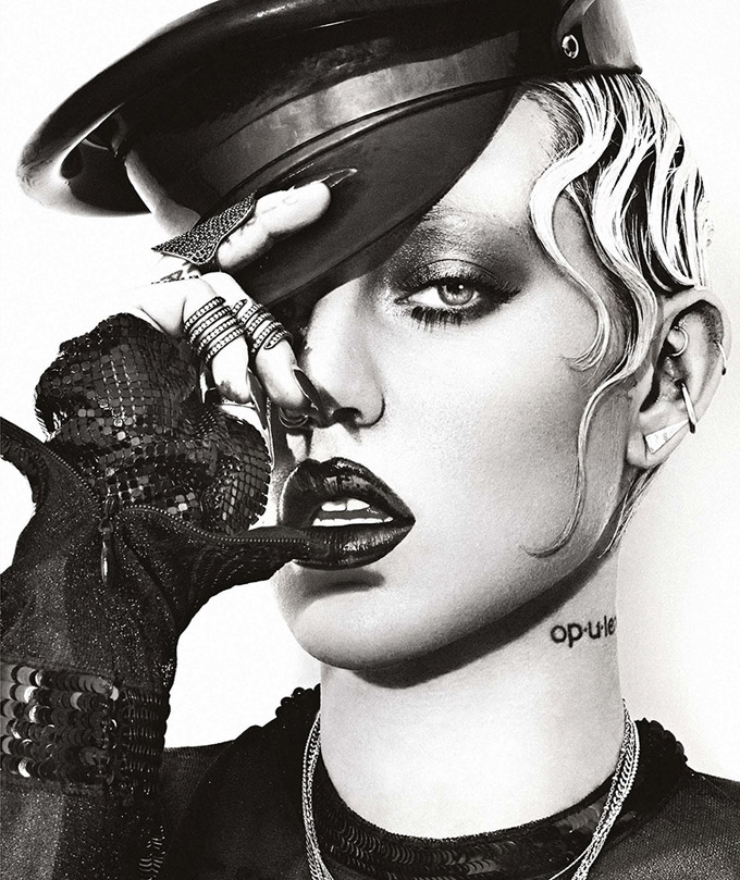 Brooke-Candy-Photo-Shoot03-800x1444.jpg