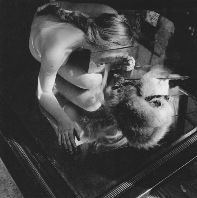 Francesca Woodman03.jpg