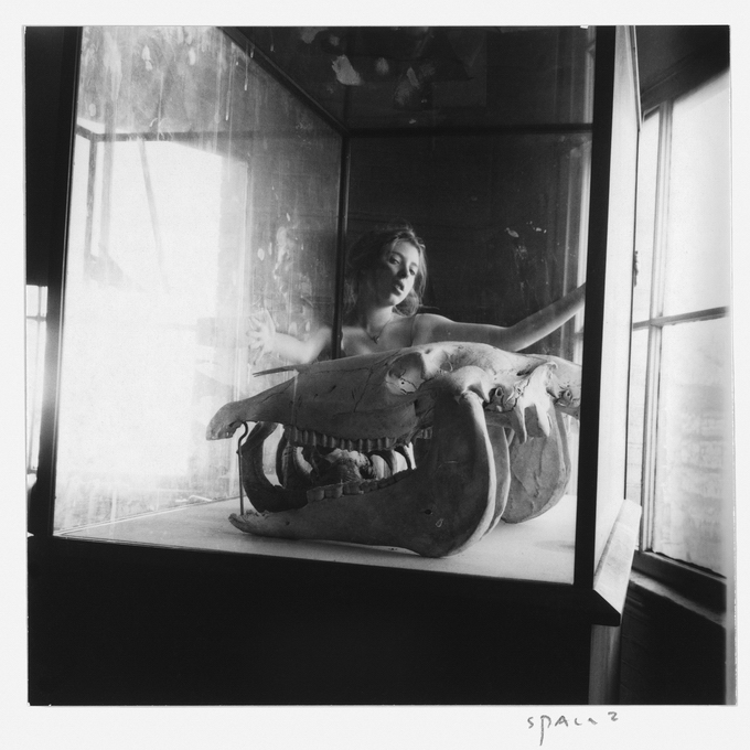 Francesca Woodman04.jpg