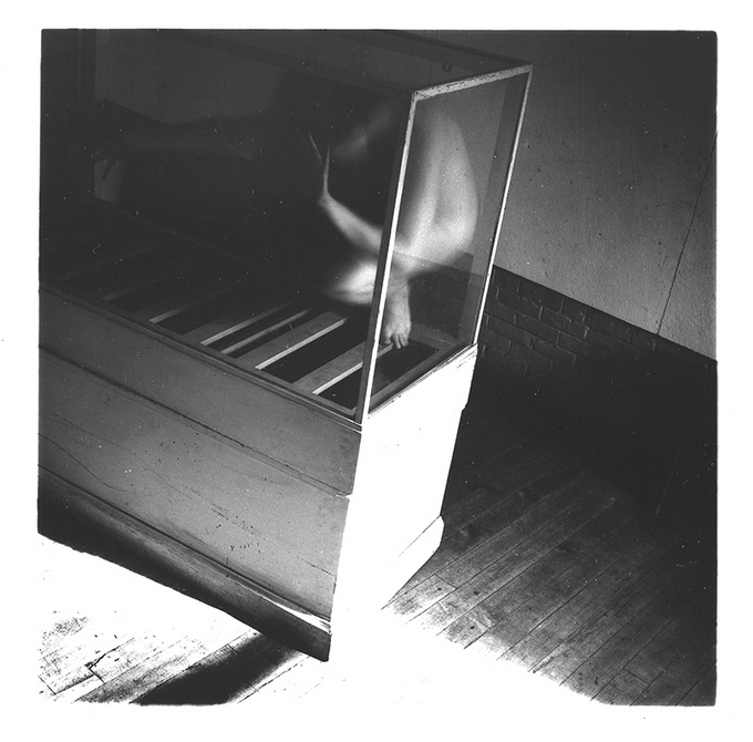 Francesca Woodman05.jpg