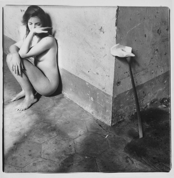 Francesca Woodman09.jpg