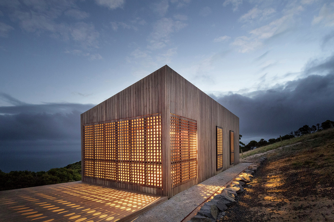 10_Moonlight_Cabin_Jackson_Clements_Burrows.jpg