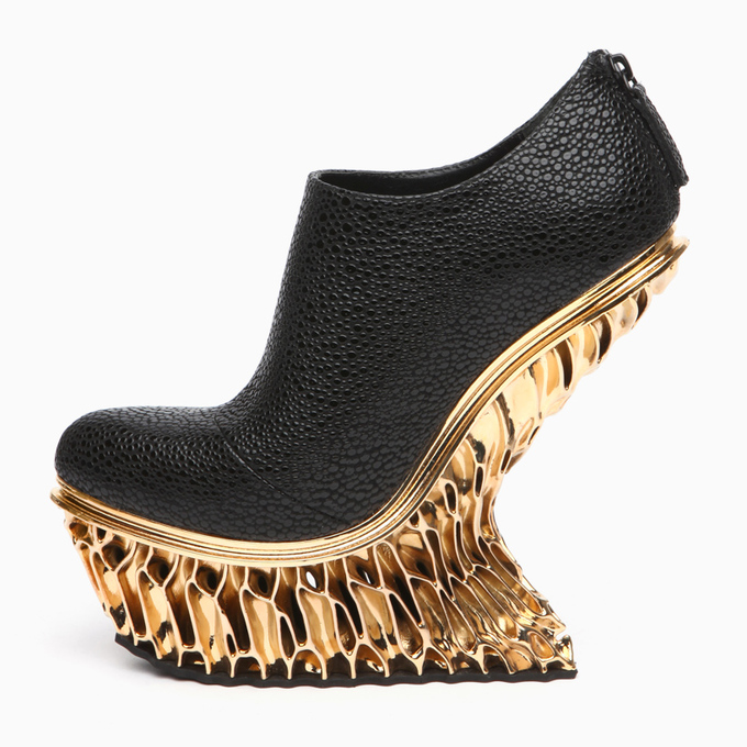 united-nude-francis-bitonti-studio-3d-systems-mutatio-3d-printed-gold-designboom-05.jpg
