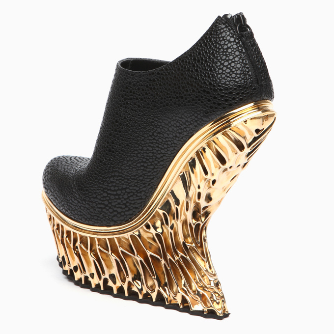 united-nude-francis-bitonti-studio-3d-systems-mutatio-3d-printed-gold-designboom-07.jpg
