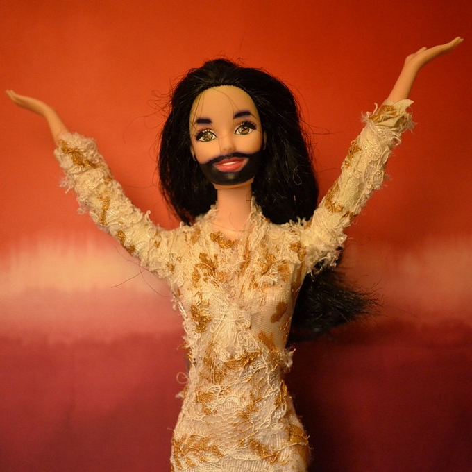 Важные события-2015 в исполнении кукол Барби. ФОТО