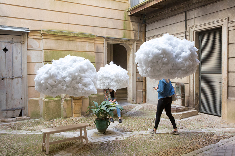Коснуться облаков: инсталляция истинных мечтателей.ФОТО