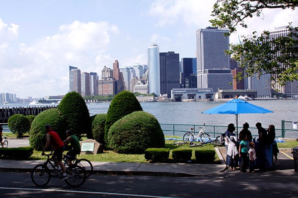 http://www.etoday.ru/uploads/2010/01/18/new_york_manhattan_battery_park.jpg