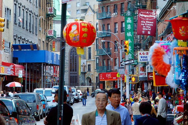 http://www.etoday.ru/uploads/2010/01/18/new_york_manhattan_chinatown.jpg